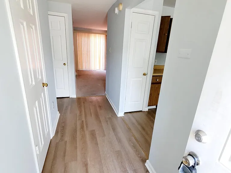 16 Craftsman Ct — Photo 7