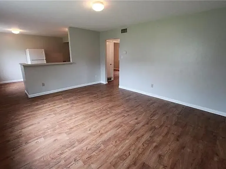7206 Twin Crest Dr — Photo 6