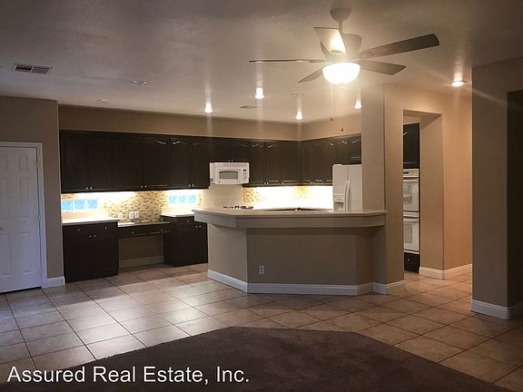 5th image of 305 Queen Creek Cir
