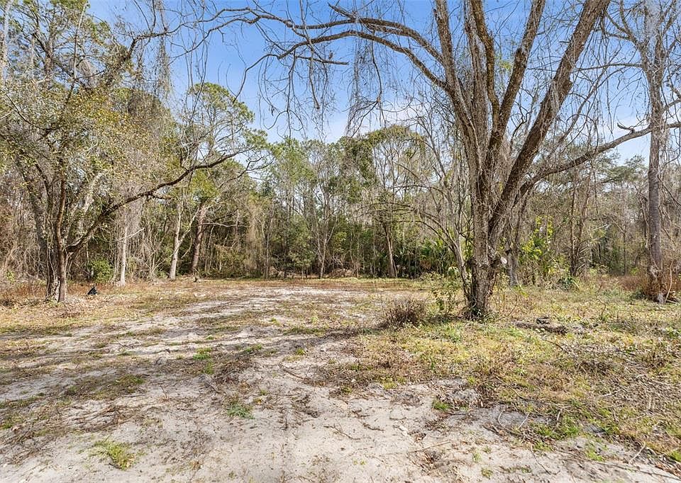 1st image of 905 NE US HWY 301 LOT 9