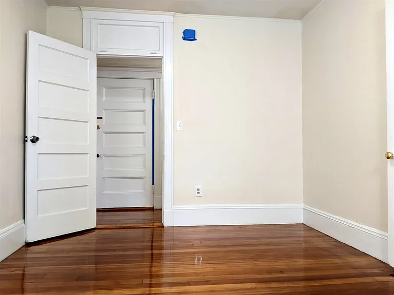 18 Sanborn Ave #4 — Photo 8