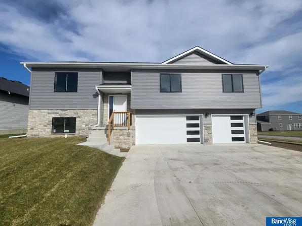 3400 Desperado Dr, Lincoln, NE 68507