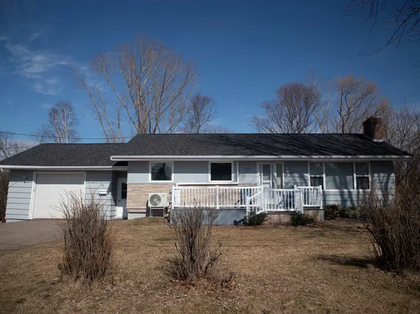 37 Marjorie Cres, Stratford, PE C1B 1X4