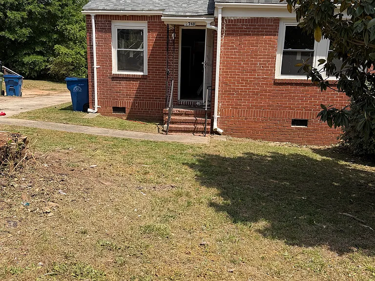 1748 Lisbon Dr SW — Photo 1