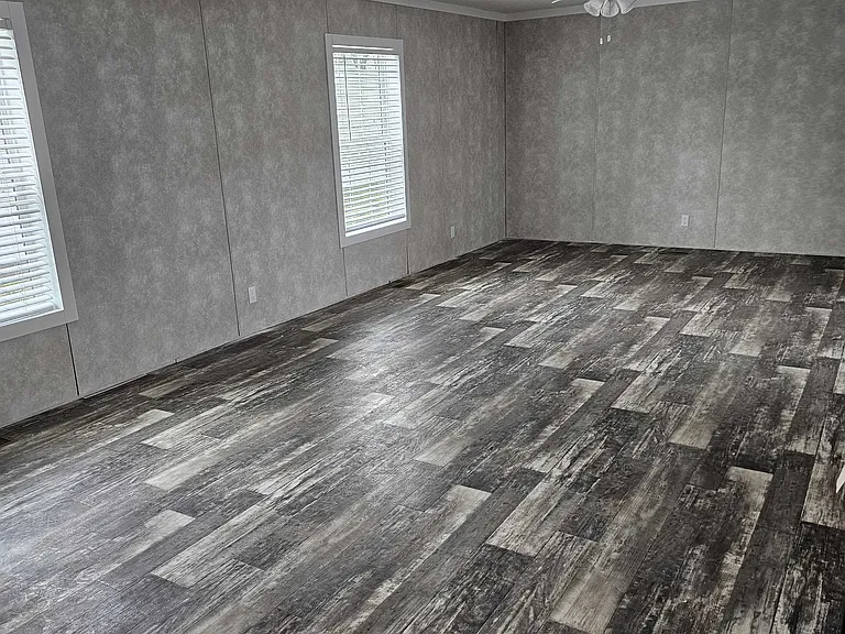 2300 Lafayette Ave #26 — Photo 6