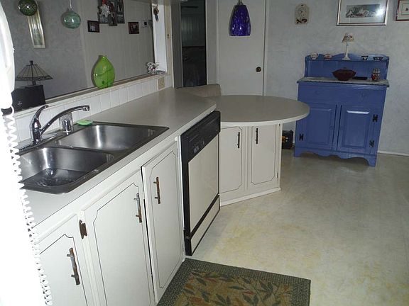 5th image of 95 Jacaranda Dr #9