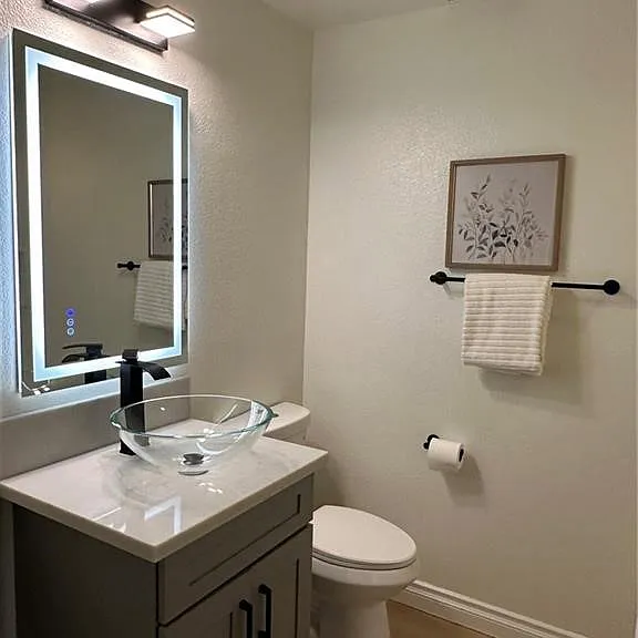 3050 La Paz Ln #C — Photo 10