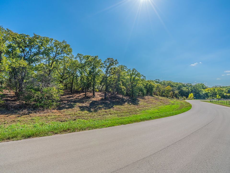 1st image of 14 Robinson Canyon Rd