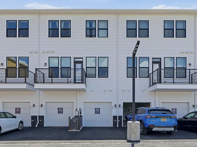 400 Willow Ave #409 — Photo 26