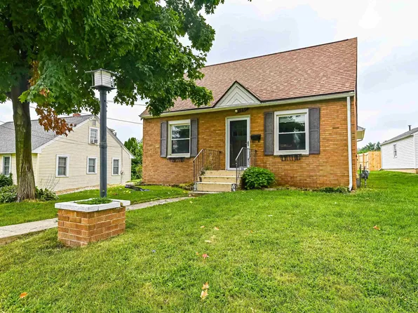 119 North St, Washington, IL 61571
