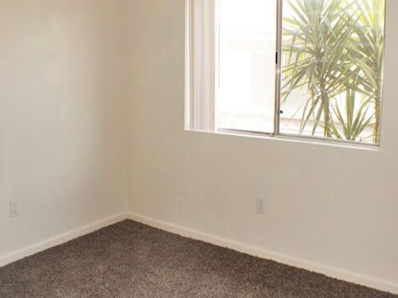 4th image of 529 Knotts St APT 3
