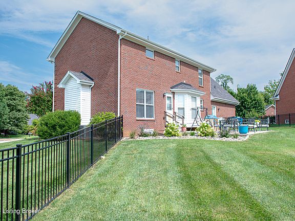 4th image of 13314 Oak Forest Ct