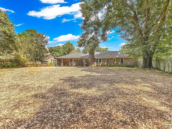 2nd image of 4021 Rose Hill Ct