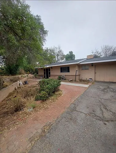 764 University Dr Photo 1