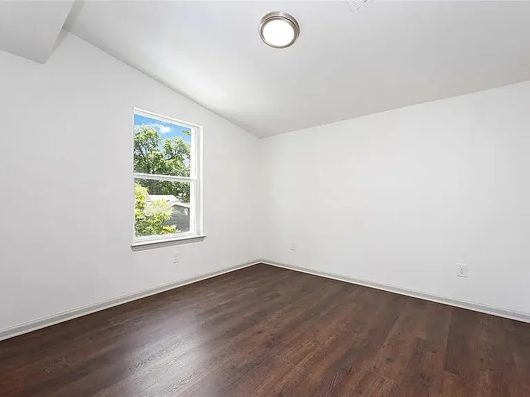 4711 Sayers St — Photo 15