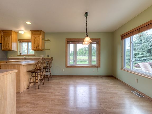 5th image of 1135 Catherine Ln
