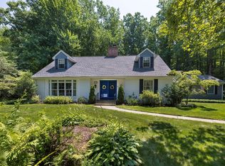 5675 Winthrop Dr, Erie, PA 16506