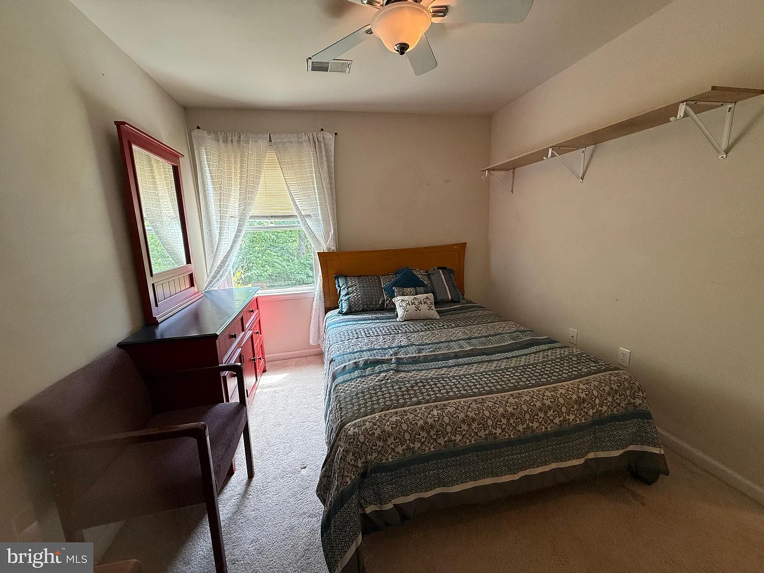 2 bed, 950 sqft, $2,000 — Photo 4