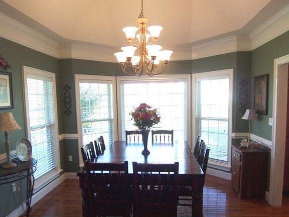 4th image of 5654 Barber Cir