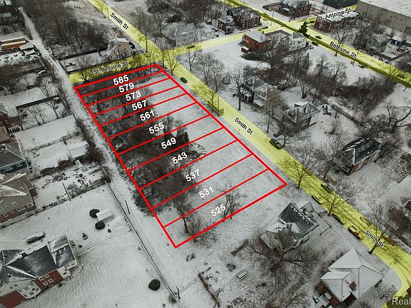 3rd image of 573 Smith St