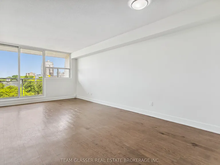 21 King St #409 — Photo 11