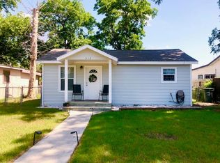 317 Cummings St, Uvalde, TX 78801