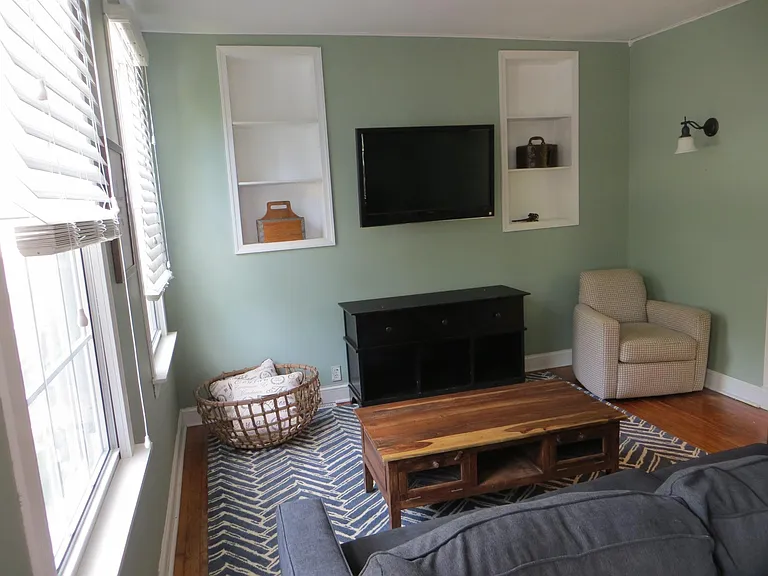 17 Cherry St — Photo 2