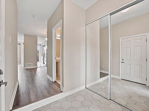 4th image of 183 Bandelier Way