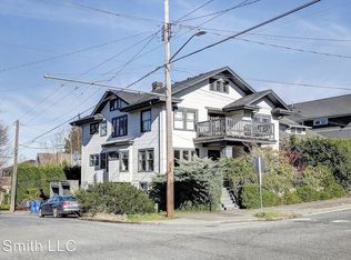 2 Smith St APT E, Seattle, WA 98109