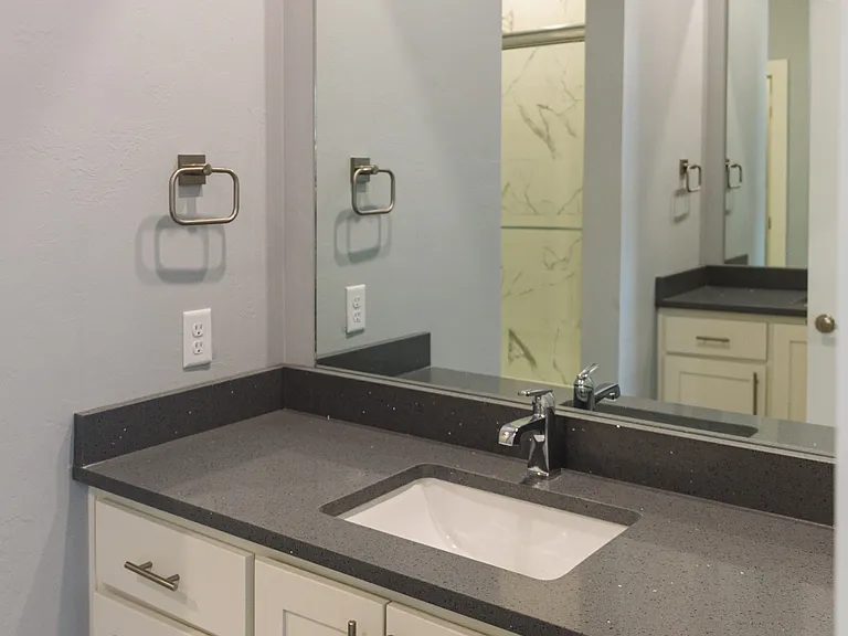 512 Remington Ave — Photo 37