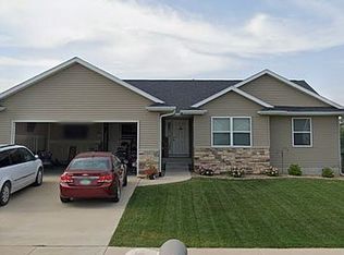 2802 Shaman Ave SW, Cedar Rapids, IA 52404