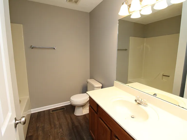 927 Lc Ave — Photo 6