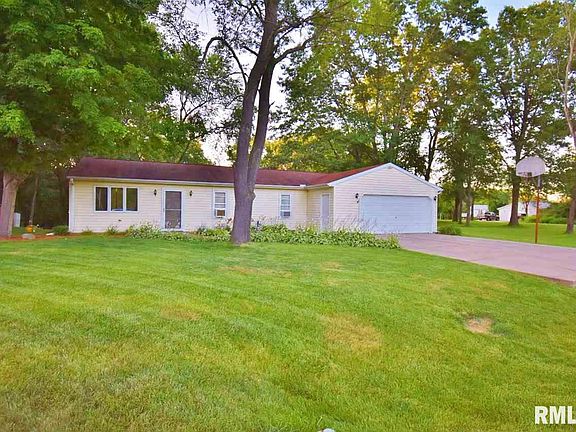 2nd image of 420 Charter Oak Pl