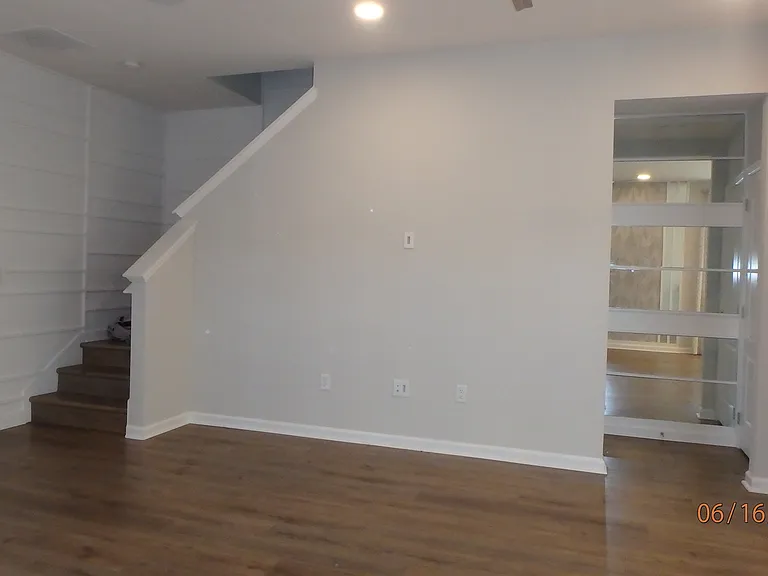 4718 New Orleans Cv — Photo 10