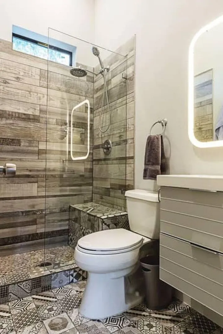 Montrose Stay: 7 Rooms, 7 Baths & Rooftop Lounge — Photo 3