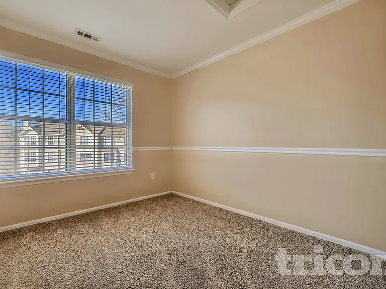 38 Glyndon Gate Way — Photo 8