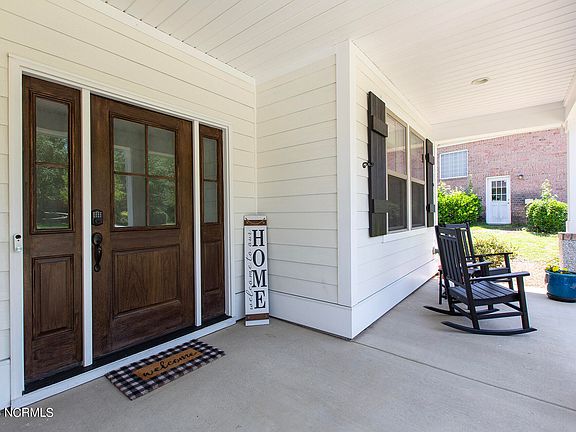 3rd image of 1529 Grandiflora Drive