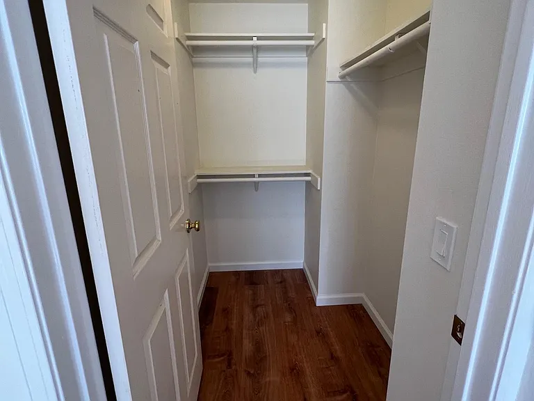 Walk-in Closet