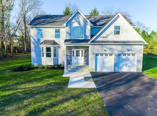 700 Wardell Rd, Tinton Falls, NJ 07724