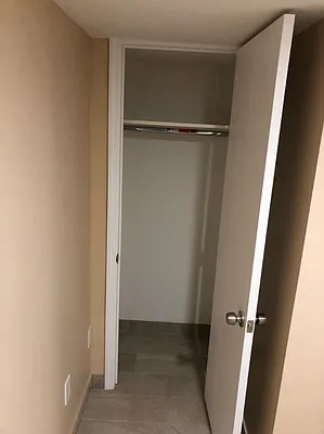 Rented by DGW N Y Realty Group LLC | media 8