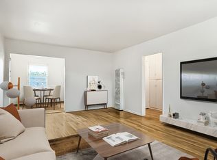 15234 Rayen St #E, North Hills, CA 91343