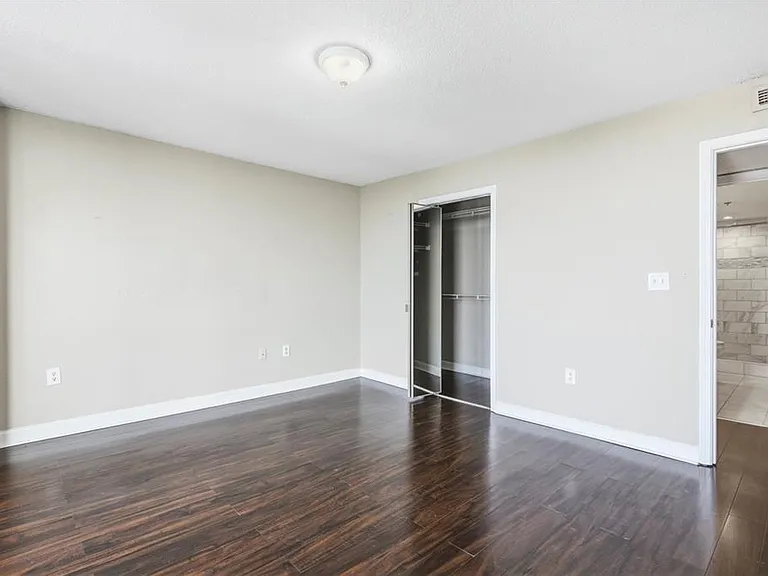 2870 Pharr Court South NW #NW-2001-2001 — Photo 15