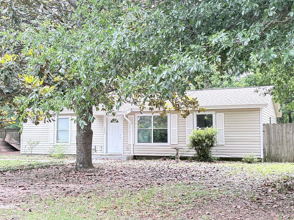 1st image of 1321 Sunshine Dr