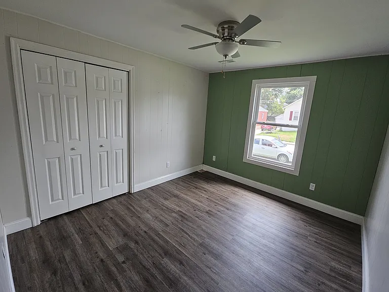 200 N Farmington Rd — Photo 5