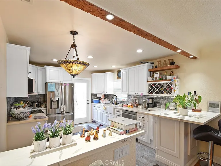 1466 W Santa Cruz St — Photo 4