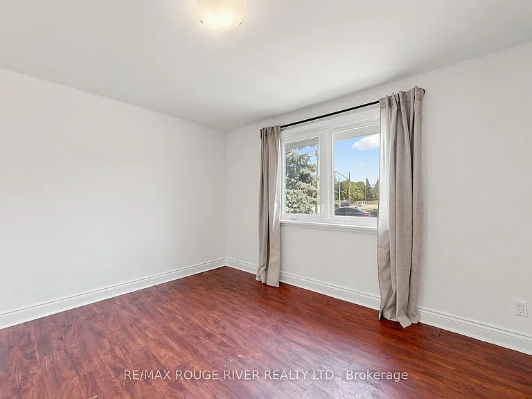 1884 Liverpool Rd — Photo 22