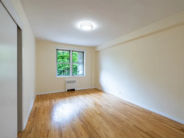 3720 Independence Avenue image 12 of 21