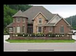 108 Mulberry Ln, Pikeville, KY 41501