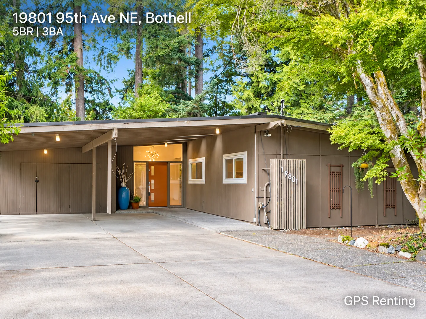 5-Bedroom, 3-Bathroom Home in Bothell — Photo 1