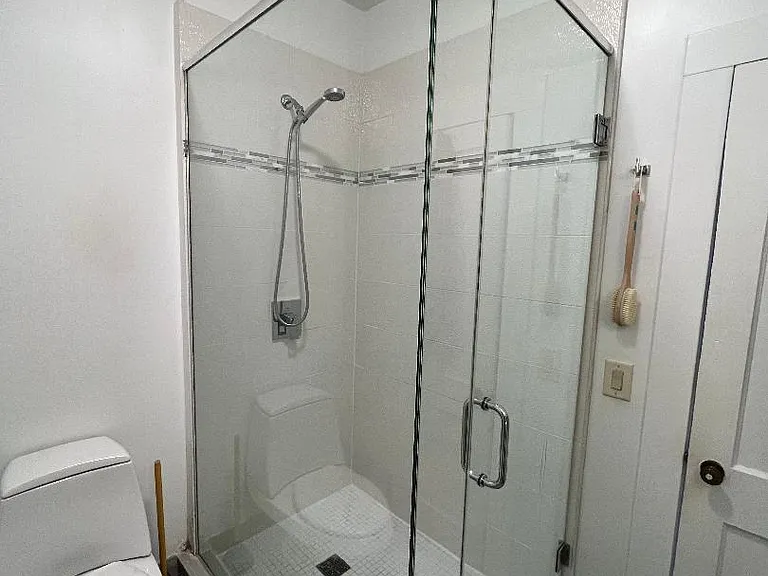 852 W Diversey Pkwy #1R — Photo 13